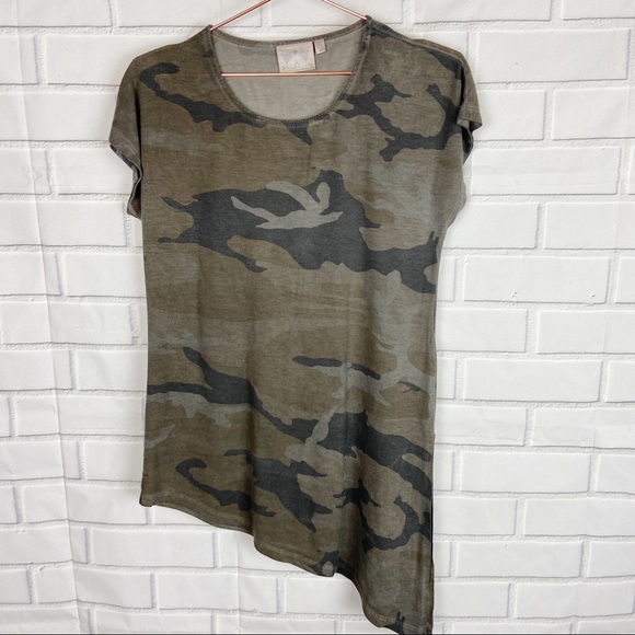 Dantelle Tops - Dantelle camo shirt size S